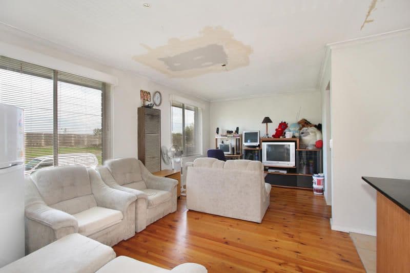19 Timmings Street, CHADSTONE VIC 3148, Chadstone - Thumbnail 2