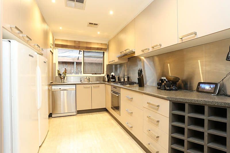 3 Caruana Close, Epping VIC 3076, Epping - Thumbnail 3