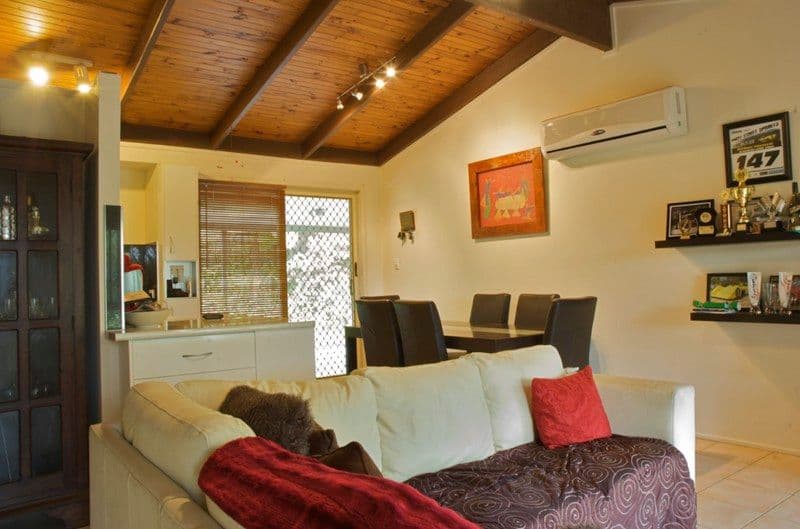12 Gosford Court, ROCHEDALE SOUTH QLD 4123, Rochedale South - Thumbnail 2