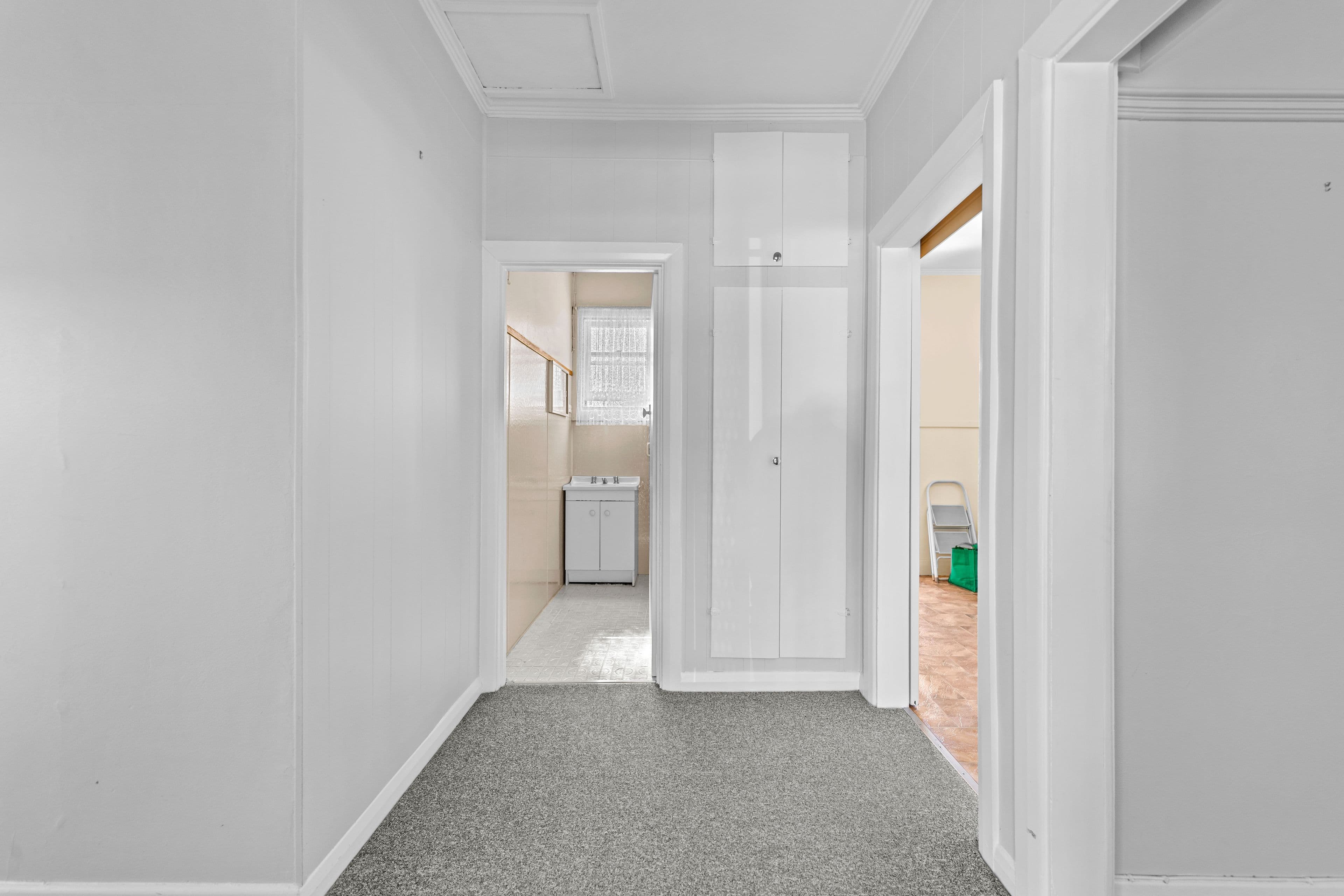 33 Agnes Street, Clare SA 5453, Clare - Thumbnail 4