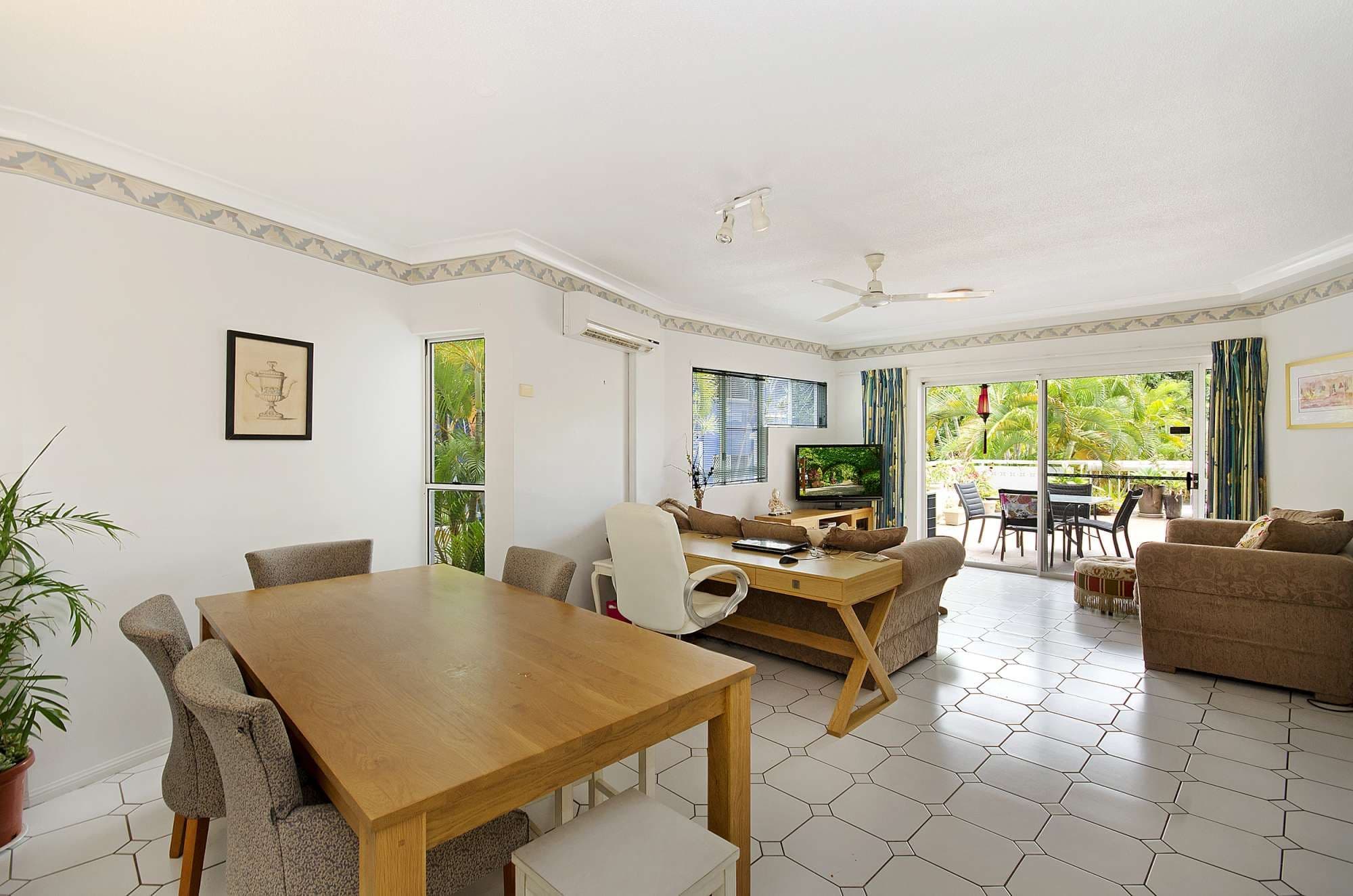 8 Paxton Street, NORTH WARD QLD 4810, North Ward - Thumbnail 4