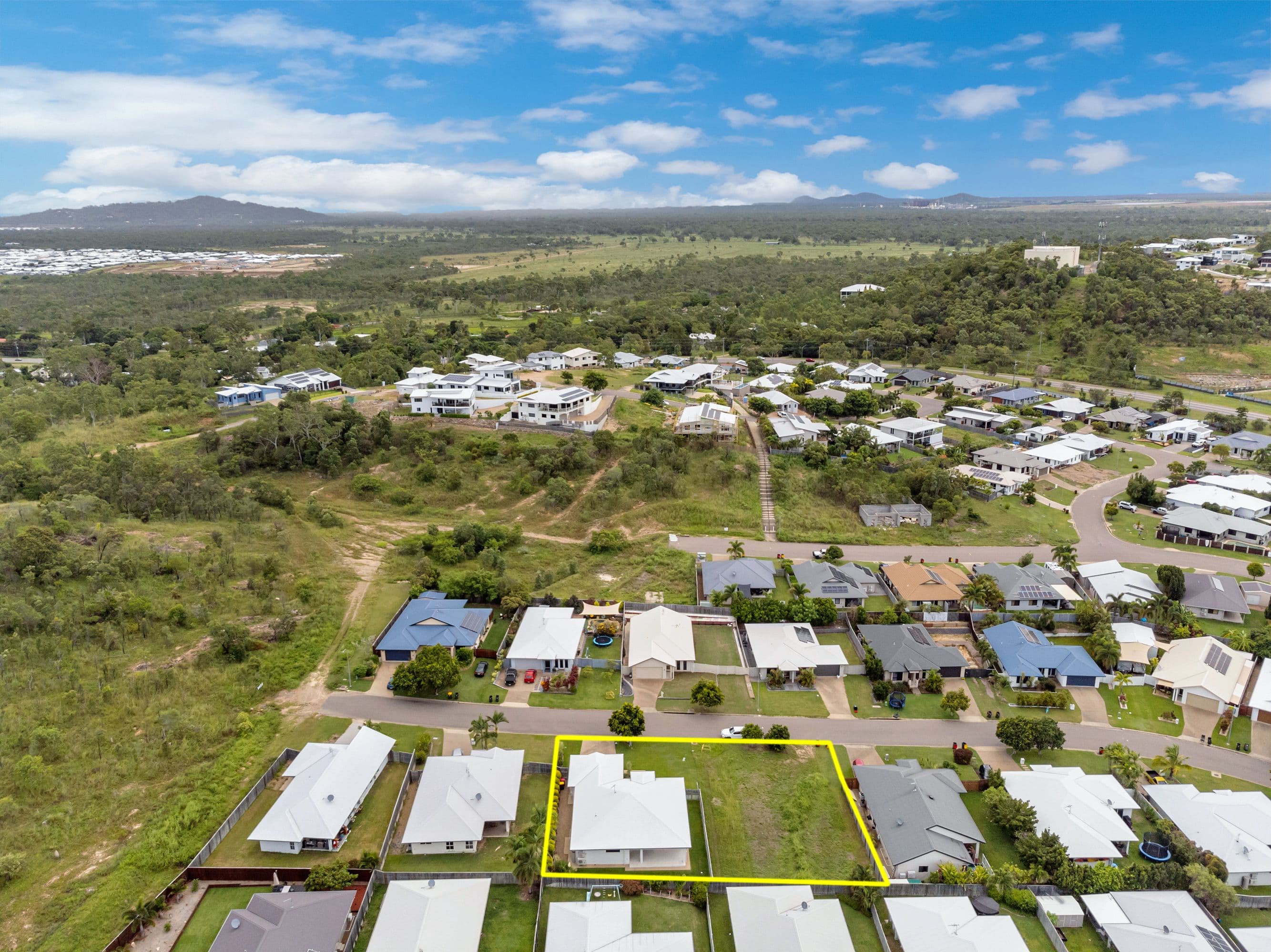 51 Rattray Street, Bushland Beach QLD 4818, Bushland Beach - Thumbnail 2