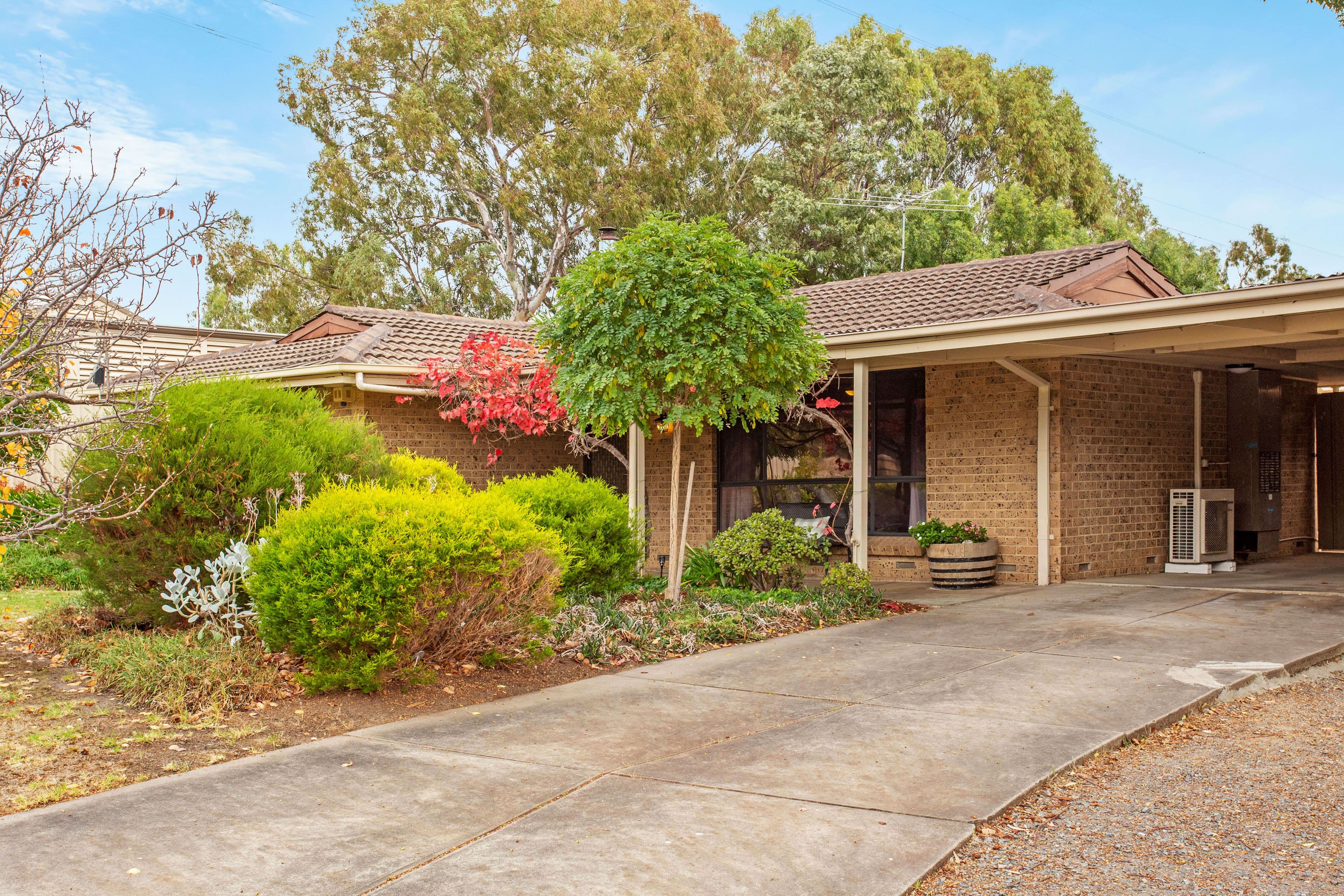 8 Jade Crescent, Aberfoyle Park SA 5159, Aberfoyle Park - Thumbnail 2