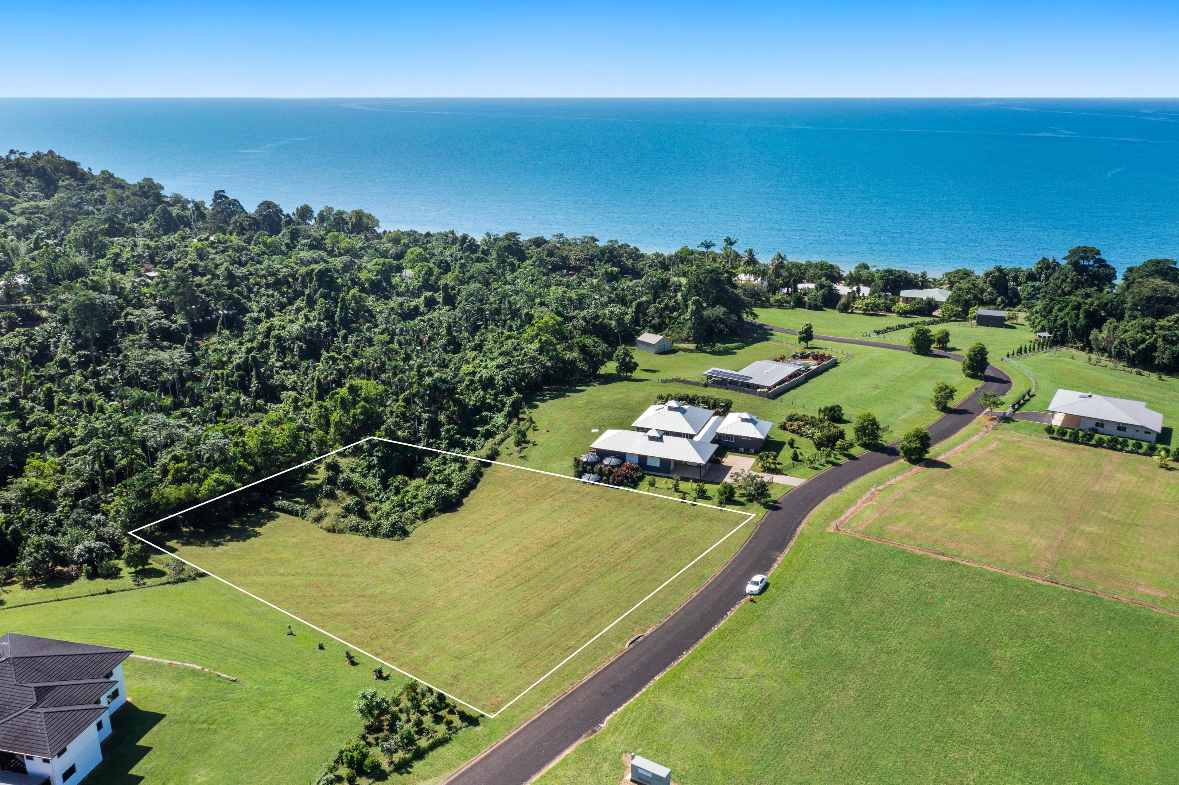 8 Unsworth Drive, Mission Beach QLD 4852, Mission Beach - Thumbnail 3