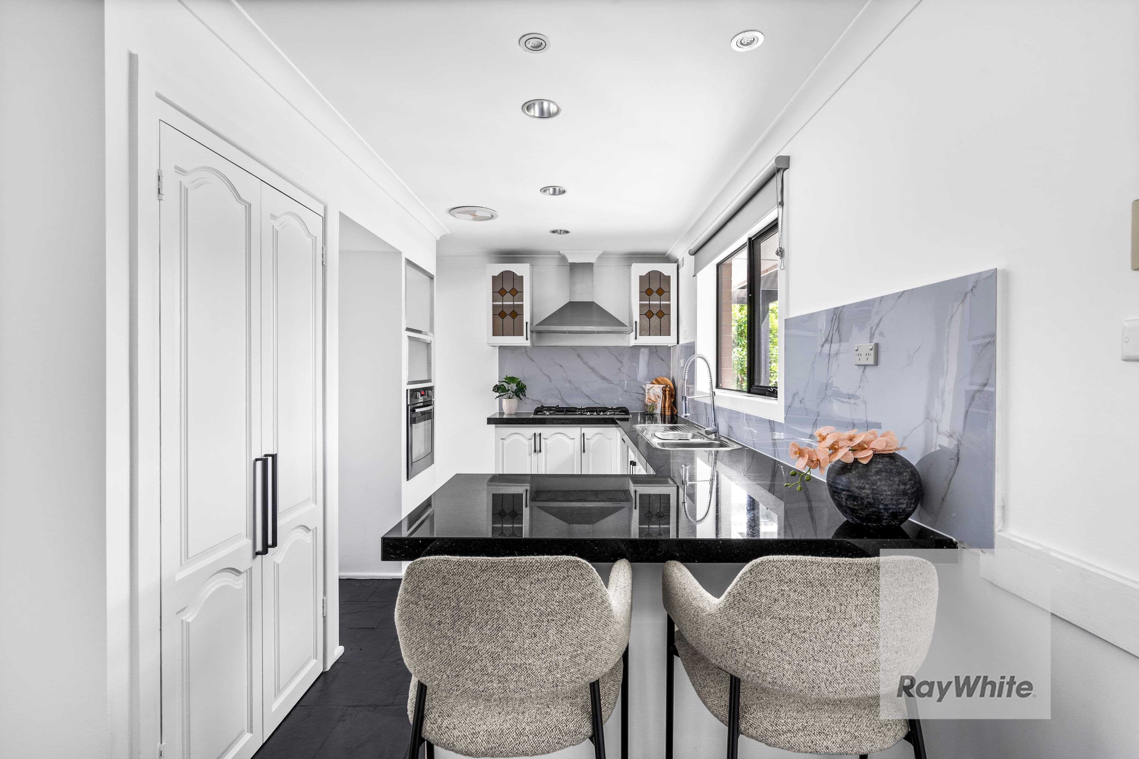 5 Glennden Court, Bundoora VIC 3083, Bundoora - Thumbnail 4