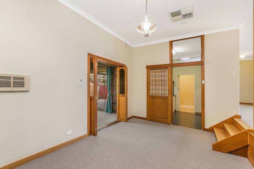 31 Salisbury Avenue, Morphett Vale SA 5162, Morphett Vale - Thumbnail 4