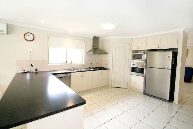 84 Aberdeen Street, RANGEVILLE QLD 4350, Rangeville - Thumbnail 4