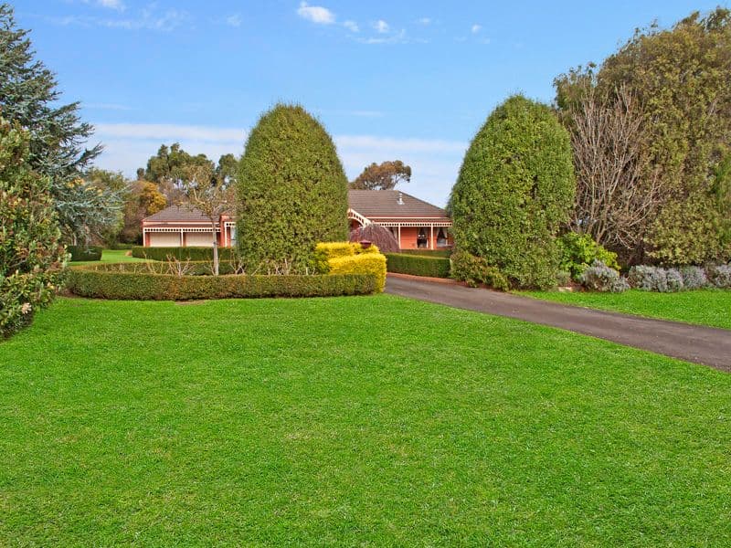 25 Clarke Street, Koroit VIC 3282, Koroit - Thumbnail 2