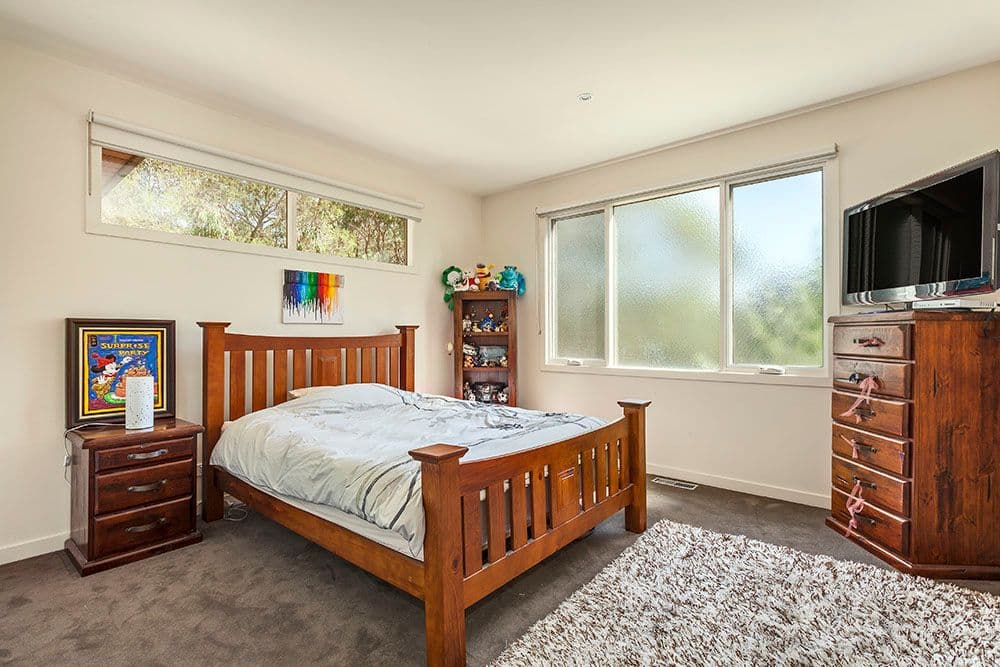 93 Karingal Drive, BRIAR HILL VIC 3088, Briar Hill - Thumbnail 5