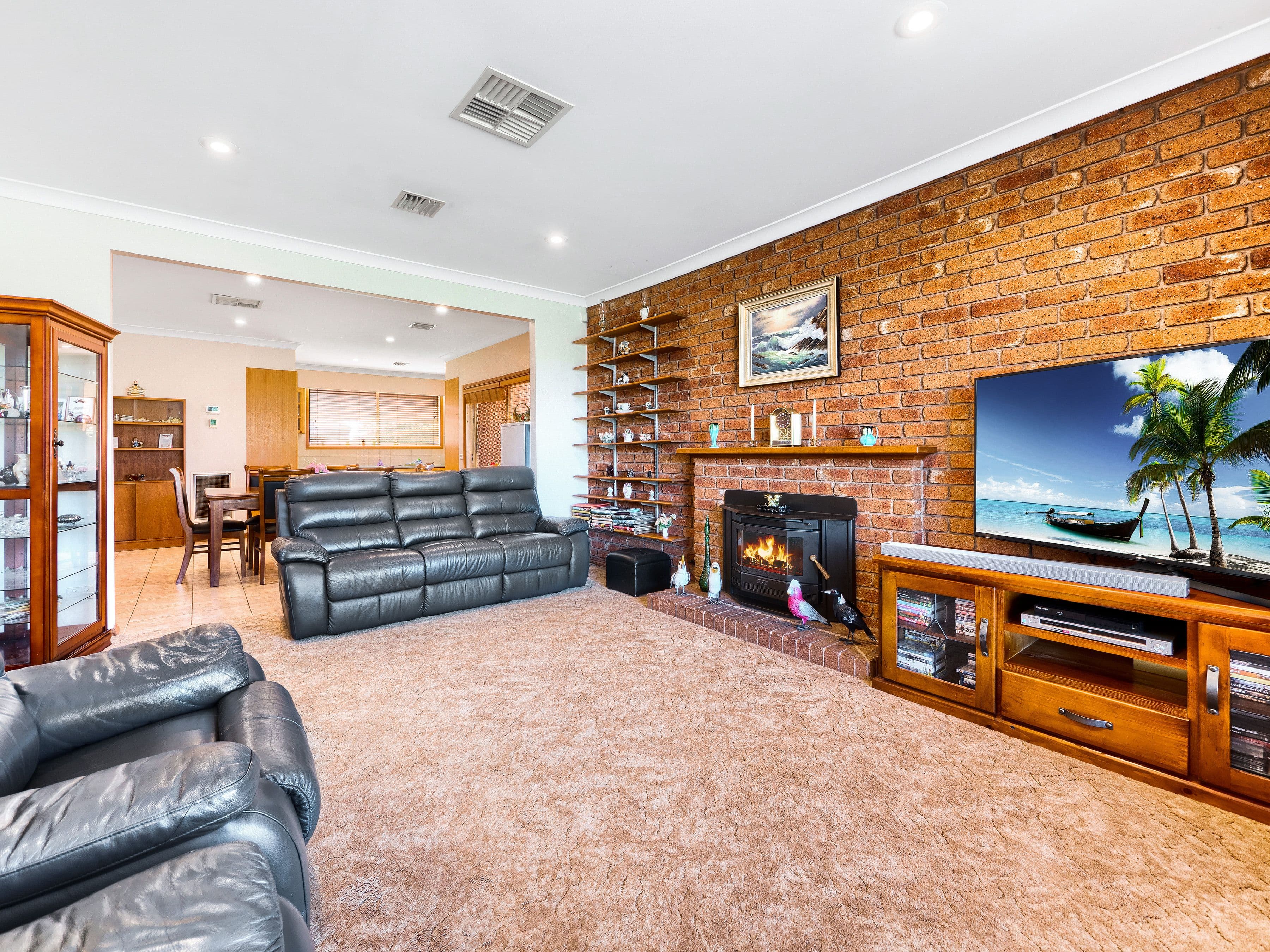 30 HORSFIELD Street, Cranbourne North VIC 3977, Cranbourne North - Thumbnail 4