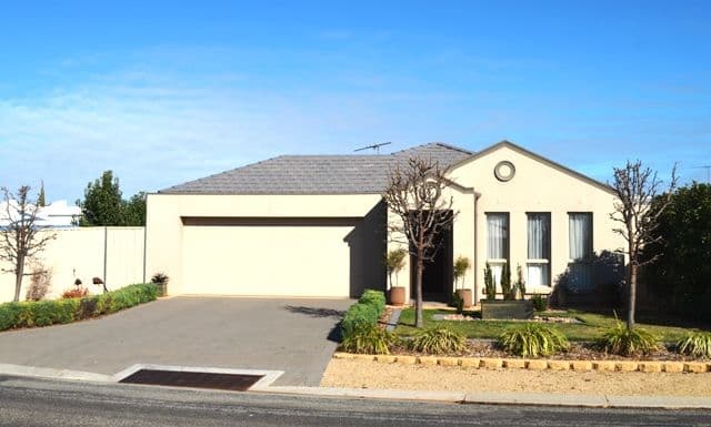 4 Tea Tree Terrace, BALAKLAVA SA 5461, Balaklava - Image 1
