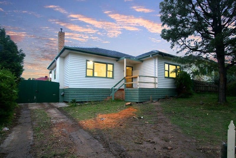26 carmichael Road, OAKLEIGH EAST VIC 3166, Oakleigh East - Image 1
