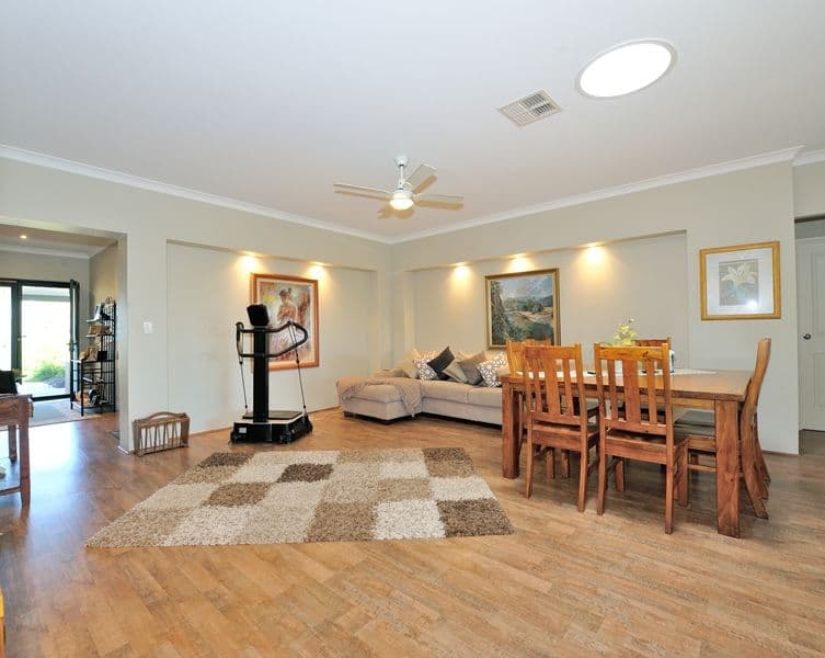 47 Kingsbridge Road, WARNBRO WA 6169, Mittagong - Thumbnail 5