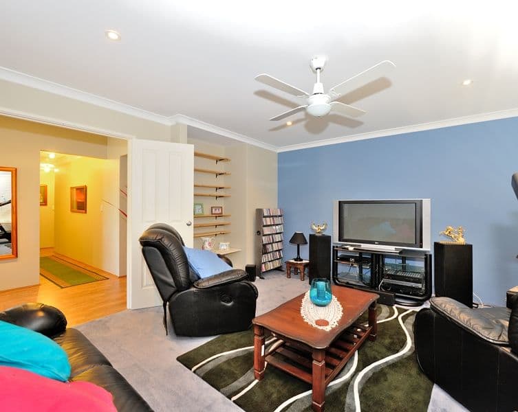 47 Kingsbridge Road, WARNBRO WA 6169, Mittagong - Thumbnail 7
