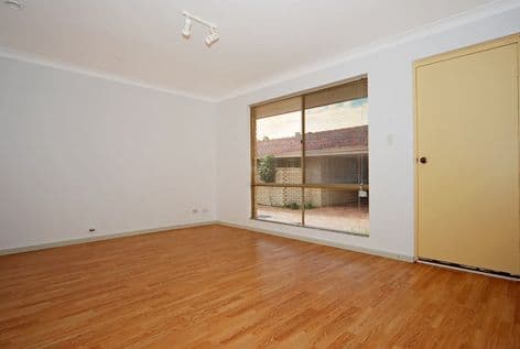 23 Cromwell Road, ALEXANDER HEIGHTS WA 6064, Alexander Heights - Thumbnail 2
