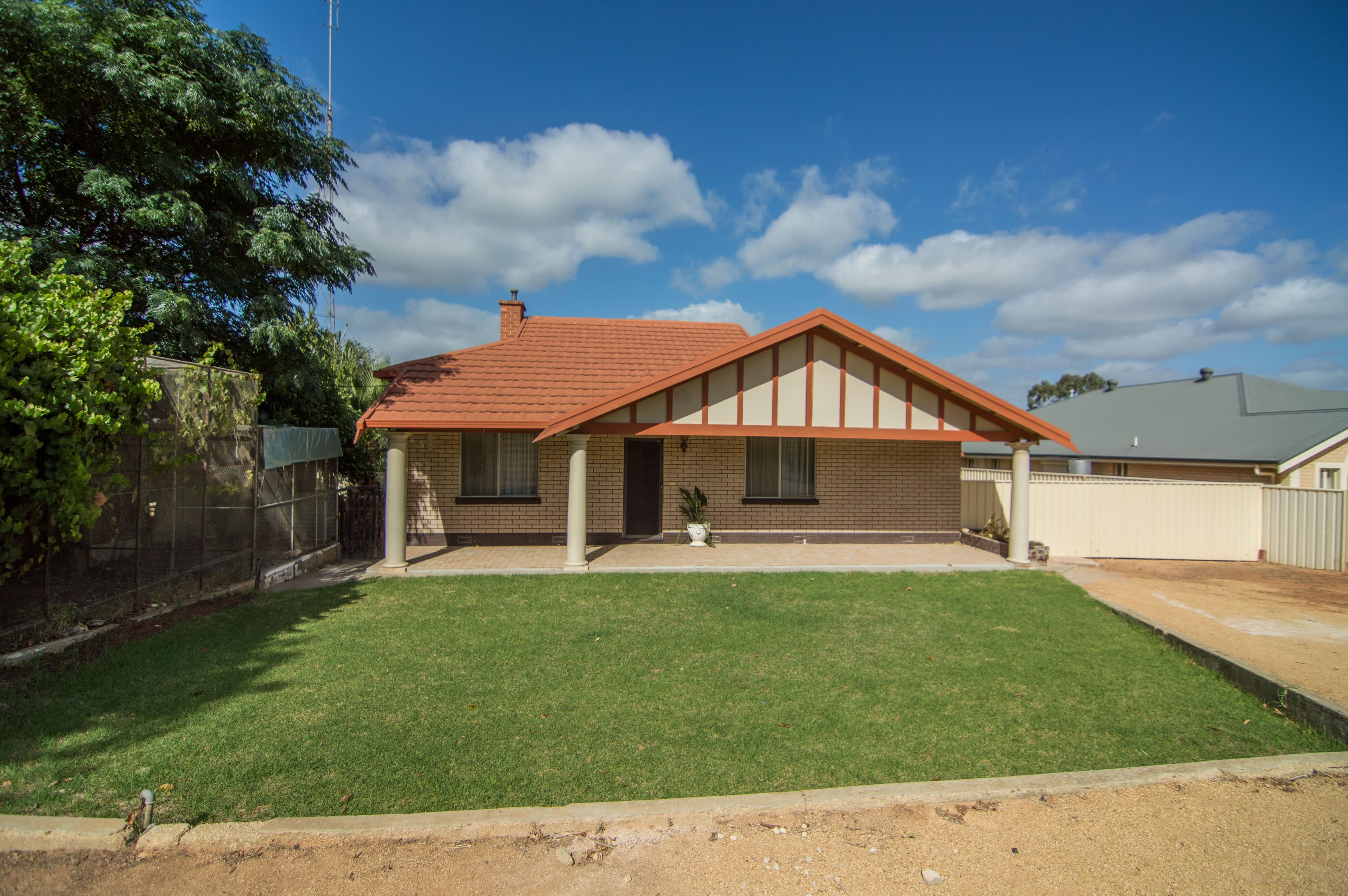 17 Old Sturt Highway, Berri SA 5343, Berri - Image 1