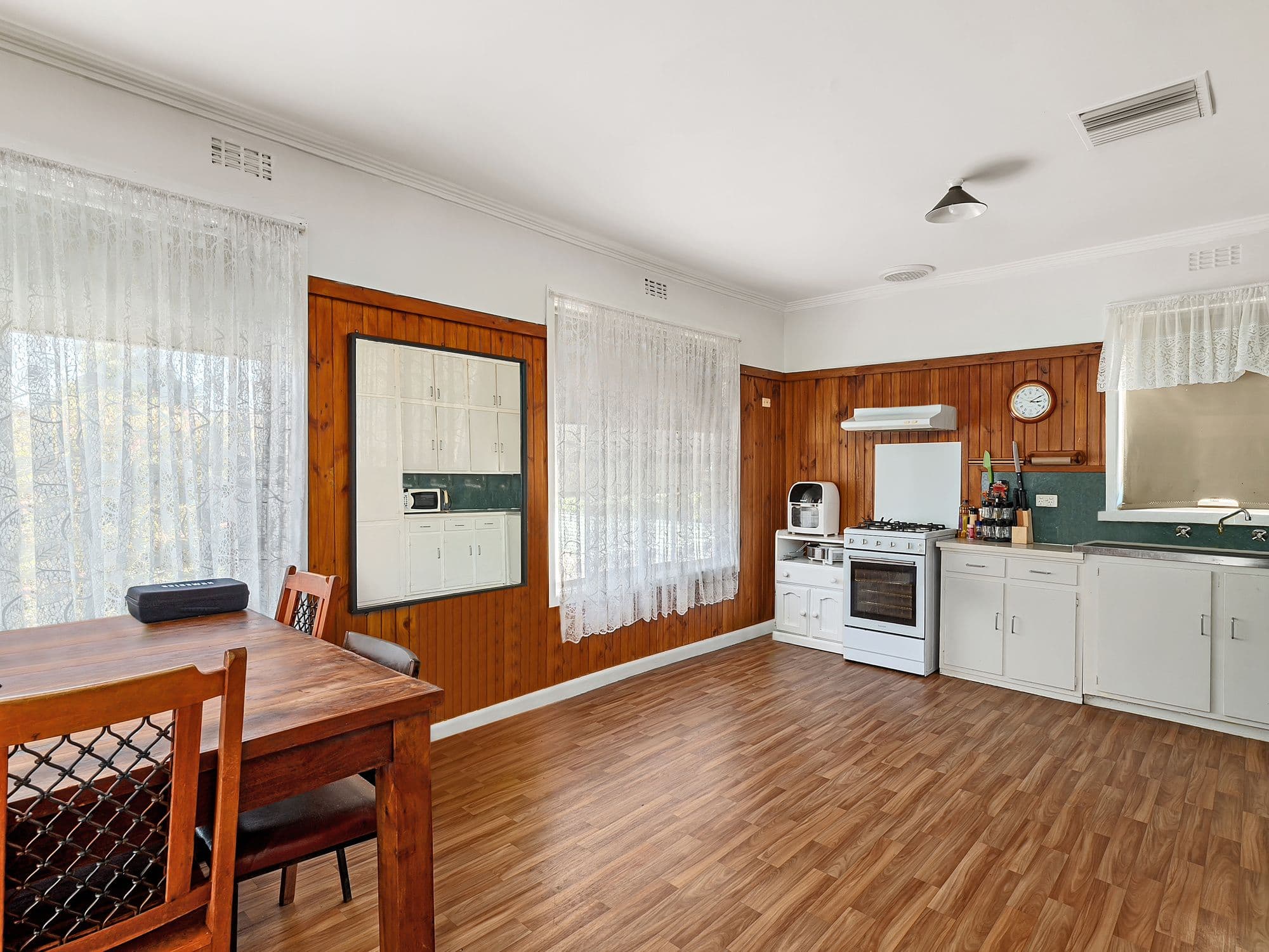 16 Melrose Street, Benalla VIC 3672, Benalla - Thumbnail 4