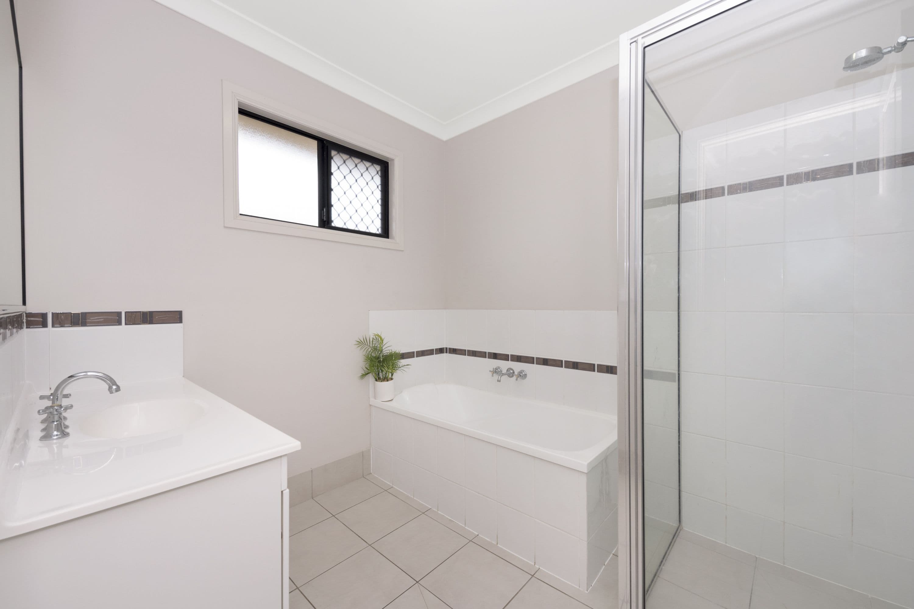 66 Blue Wren Drive, Kelso QLD 4815, Kelso - Thumbnail 7