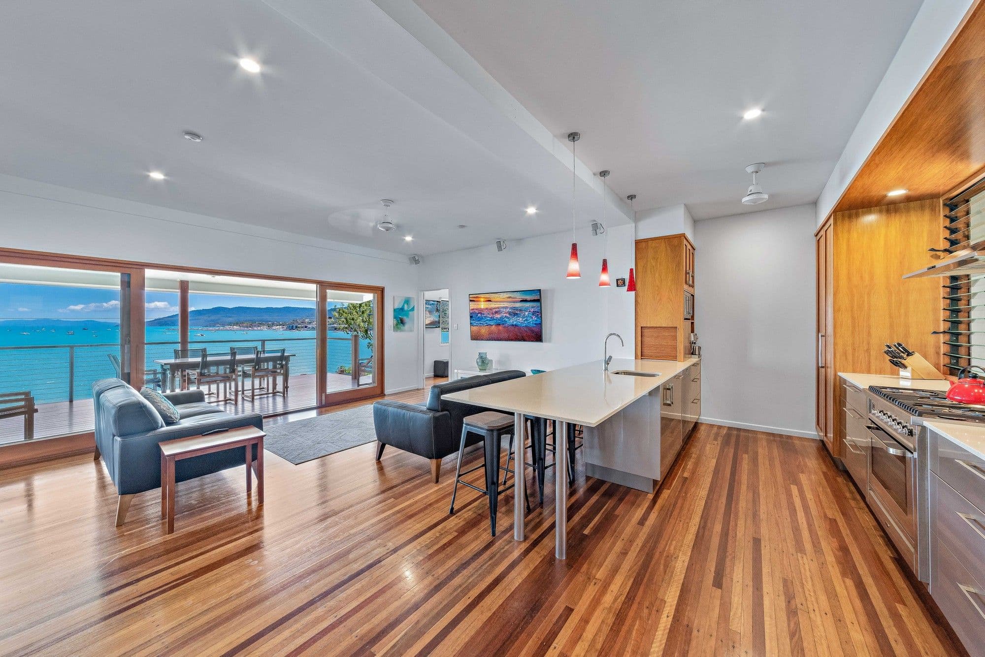 8 Coral Esplanade, Cannonvale QLD 4802, Cannonvale - Thumbnail 2