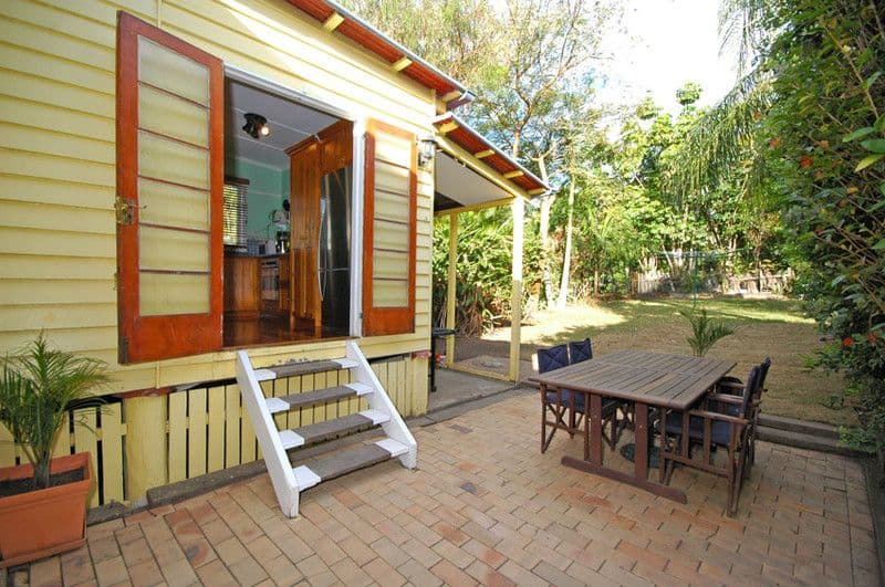 153 Cracknell Road, TARRAGINDI QLD 4121, Tarragindi - Thumbnail 3