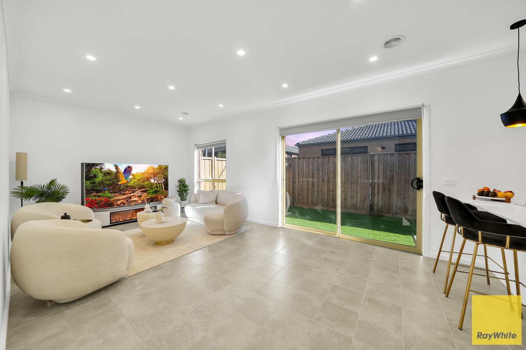 14 Mclean Street, THORNHILL PARK VIC 3335, Thornhill Park - Thumbnail 2