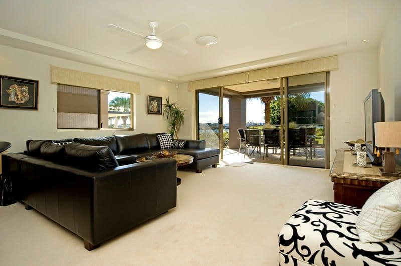 8421 Magnolia Drive East, HOPE ISLAND QLD 4212, Hope Island - Thumbnail 4