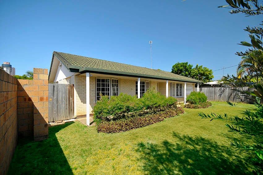 34 Boongala Road, Broadbeach Waters QLD 4218, Broadbeach Waters - Thumbnail 2
