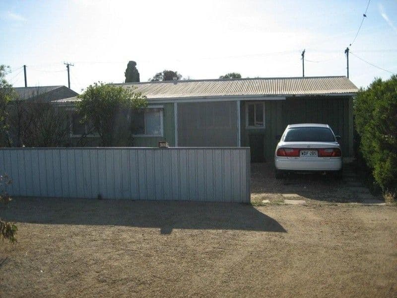 13 Wharf Crescent, PORT WAKEFIELD SA 5550, Port Wakefield - Thumbnail 2