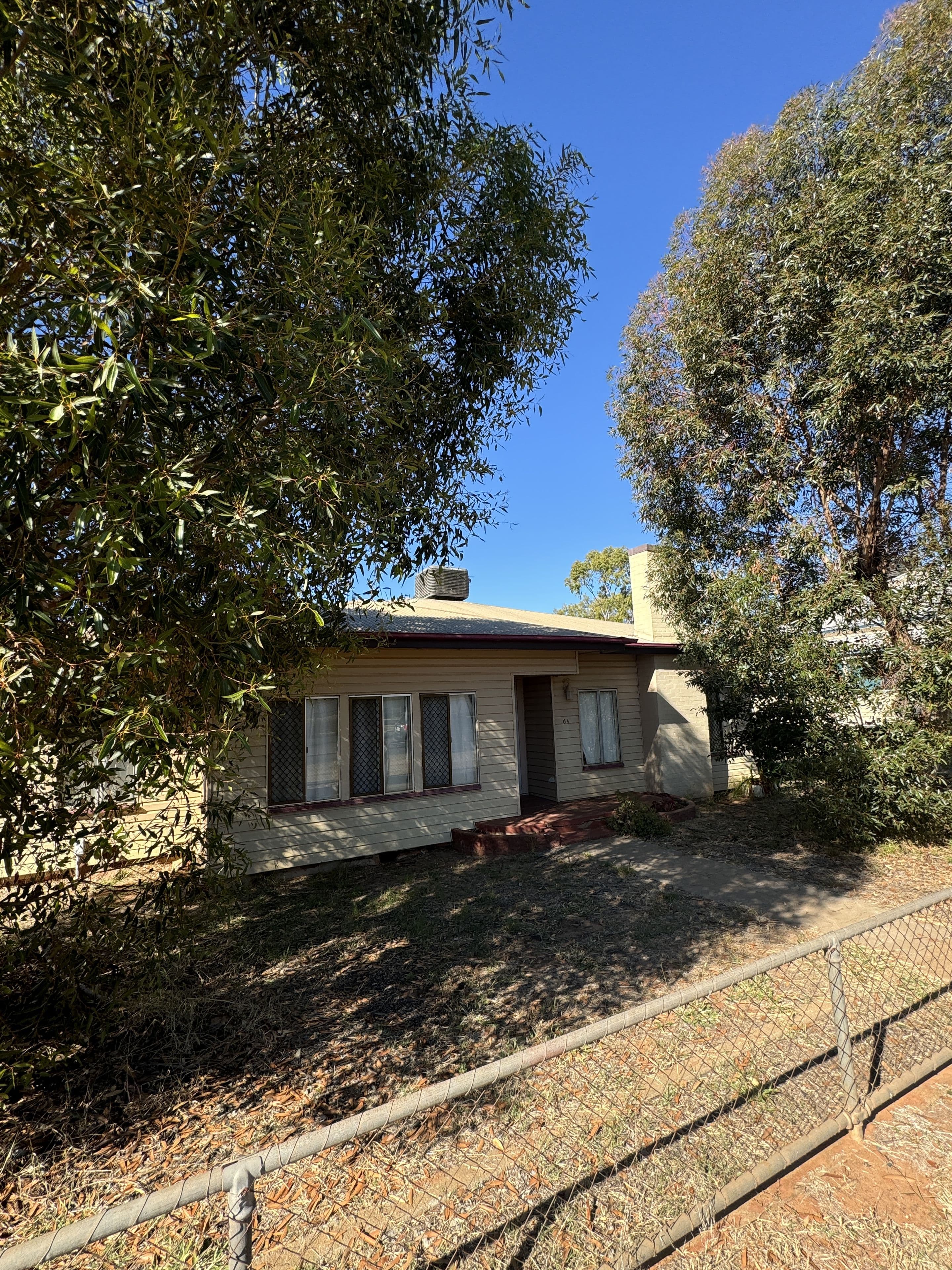 64 Edward Street, Charleville QLD 4470, Charleville - Thumbnail 2
