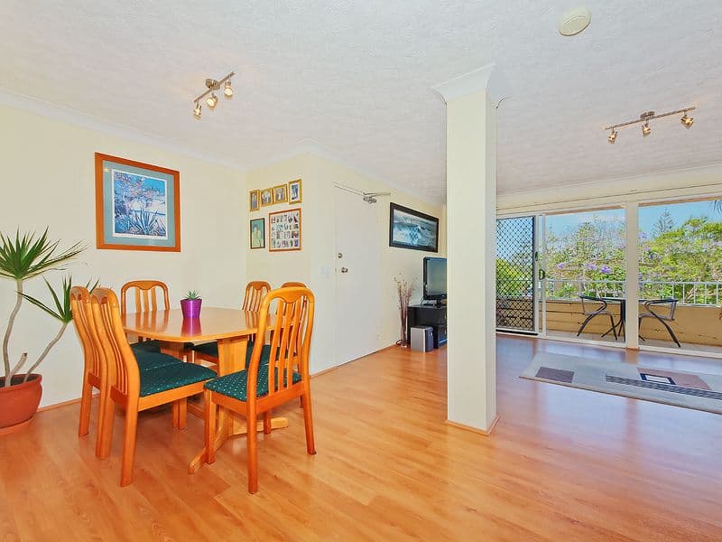 21 Bullimah Avenue, BURLEIGH HEADS QLD 4220, Burleigh Heads - Thumbnail 6