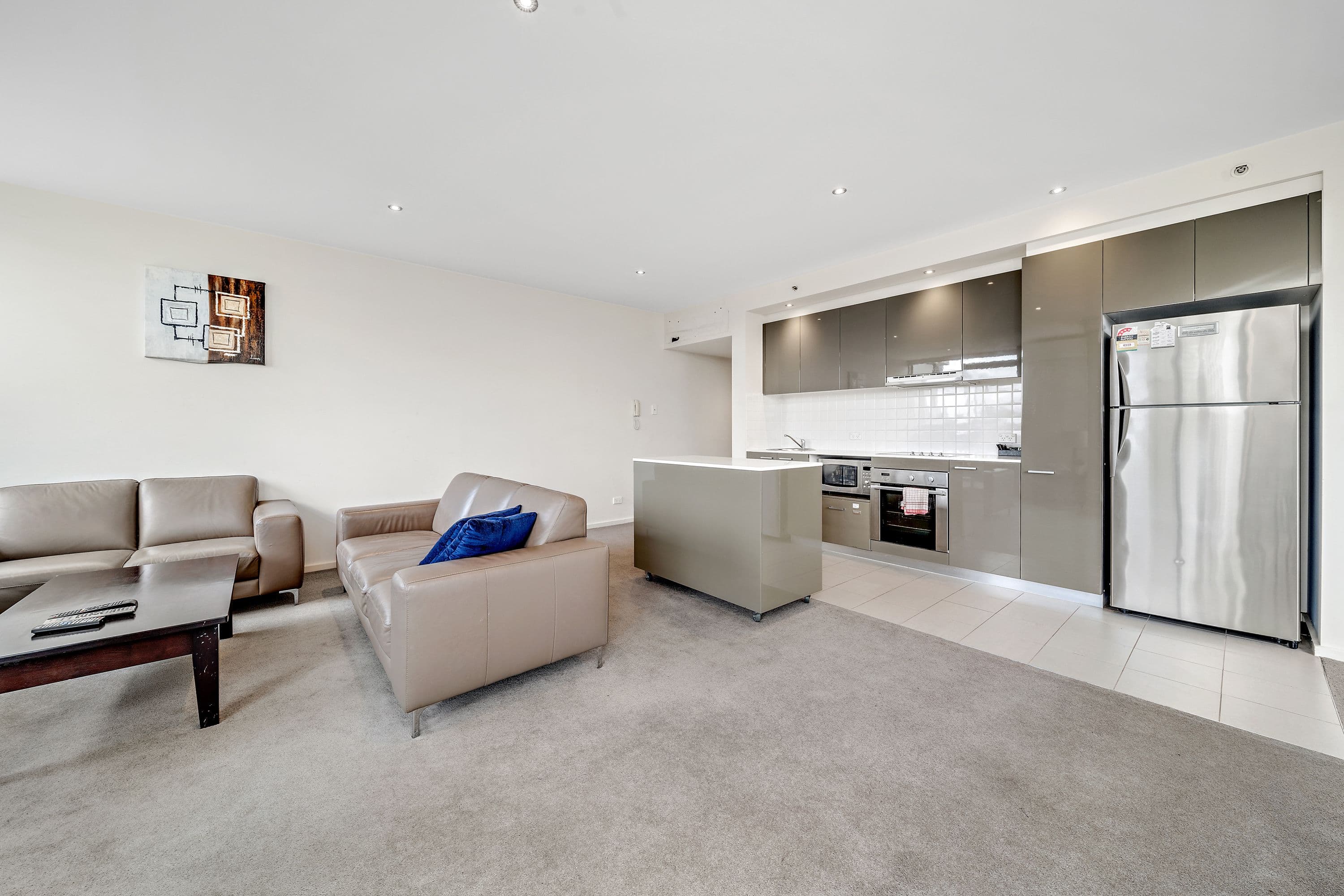2 Edinburgh Avenue, City ACT 2601, City - Thumbnail 3