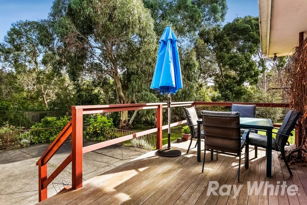 1 Betty Court, Mount Waverley VIC 3149, Mount Waverley - Thumbnail 6