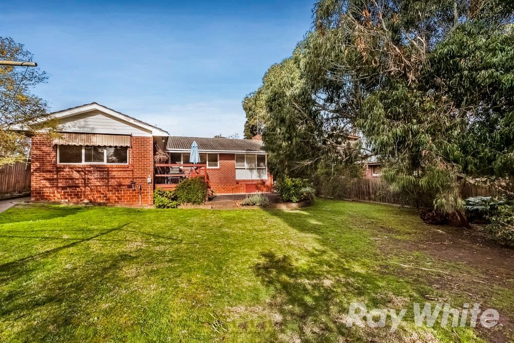 1 Betty Court, Mount Waverley VIC 3149, Mount Waverley - Thumbnail 7