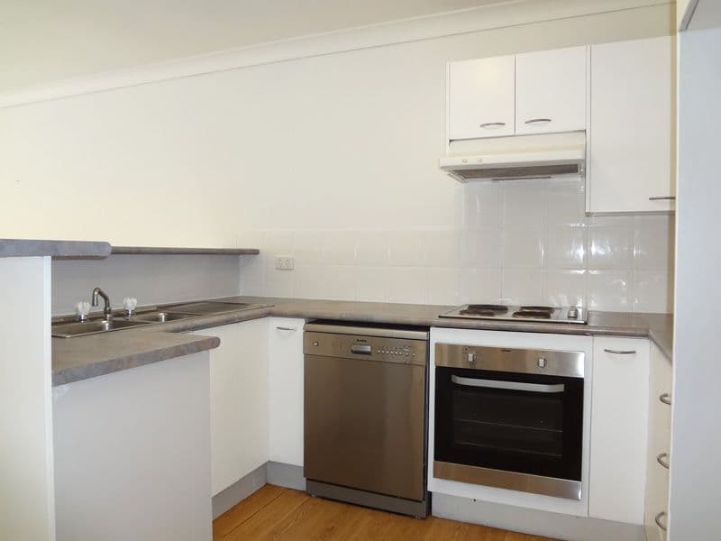 240a Cresthaven Avenue, BATEAU BAY NSW 2261, Bateau Bay - Thumbnail 2