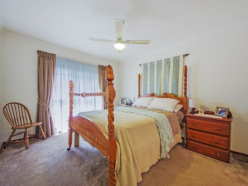 6 Hampton Court, HOPPERS CROSSING VIC 3029, Hoppers Crossing - Thumbnail 4