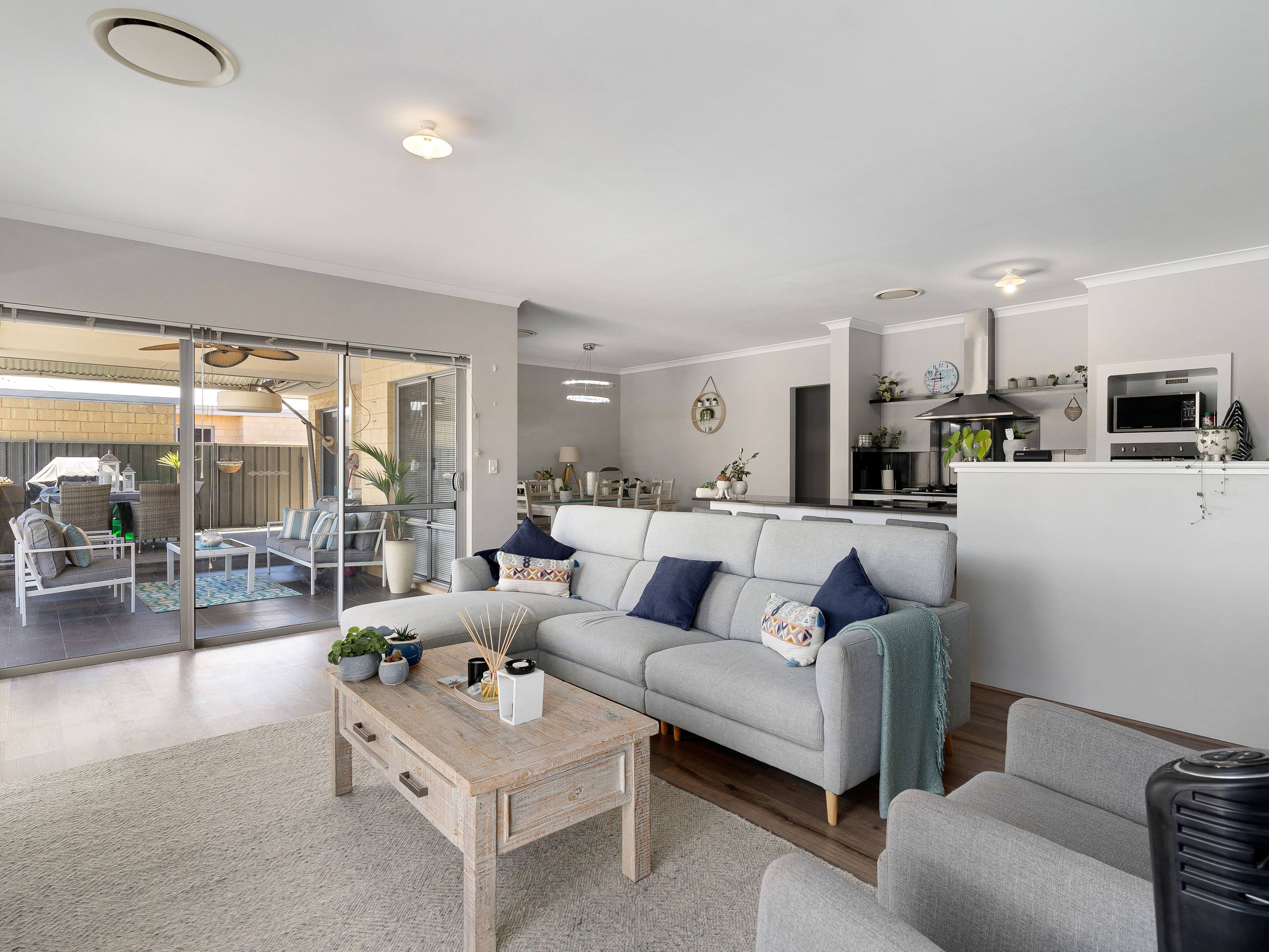 4 Hummingbird Way, Singleton WA 6175, Singleton - Thumbnail 7