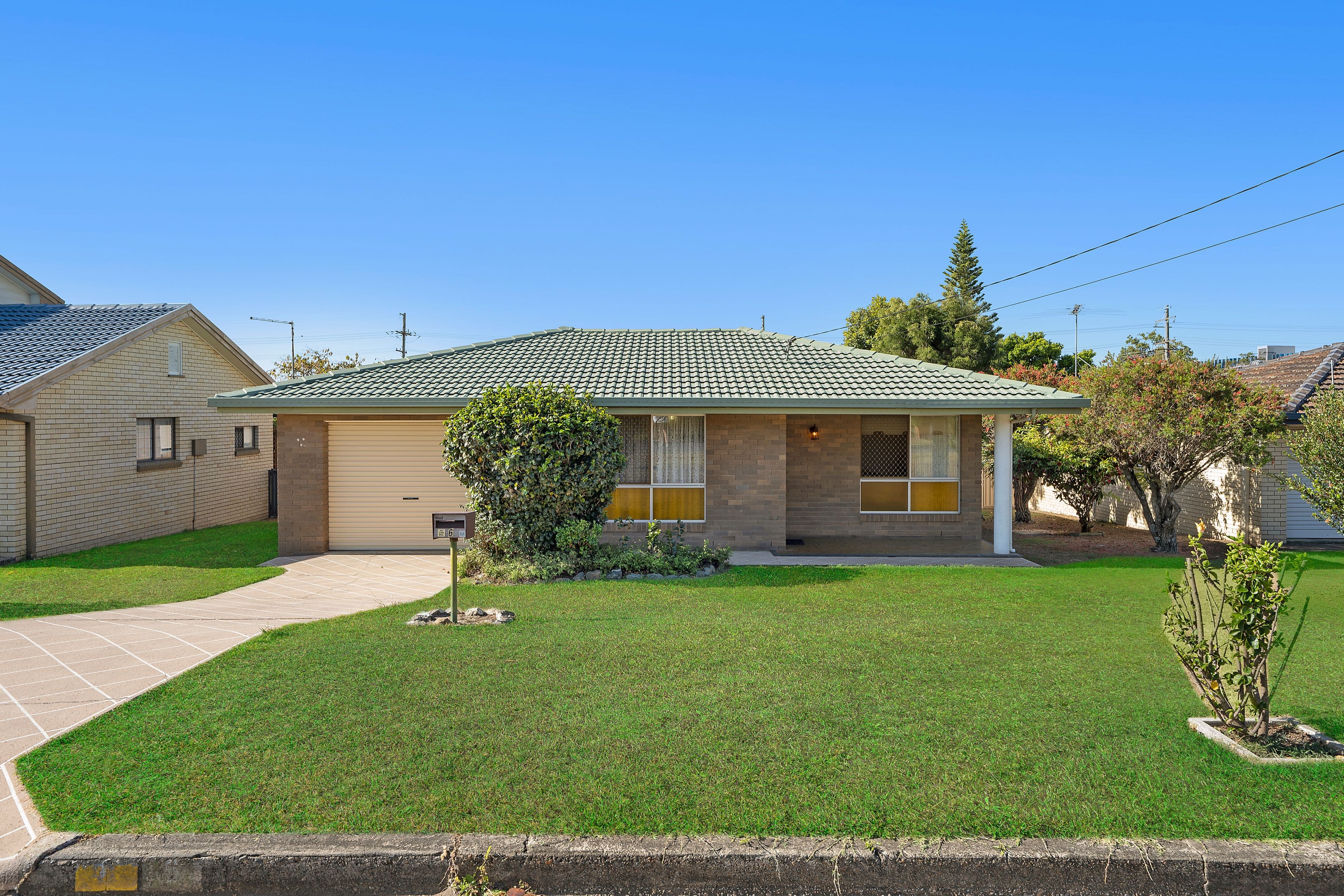 6 Hibiscus Avenue, Redcliffe QLD 4020, Redcliffe - Image 1