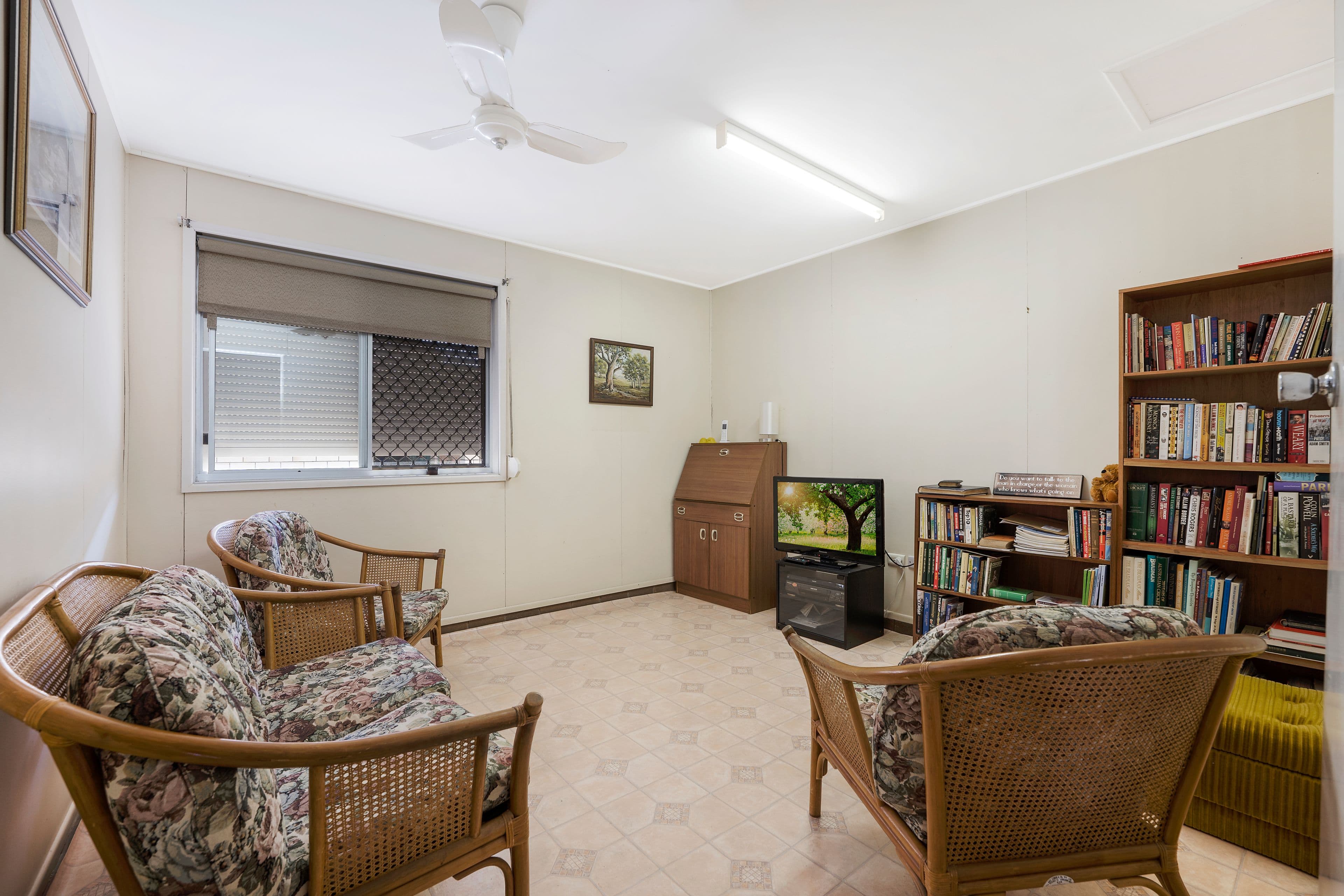 6 Hibiscus Avenue, Redcliffe QLD 4020, Redcliffe - Thumbnail 8