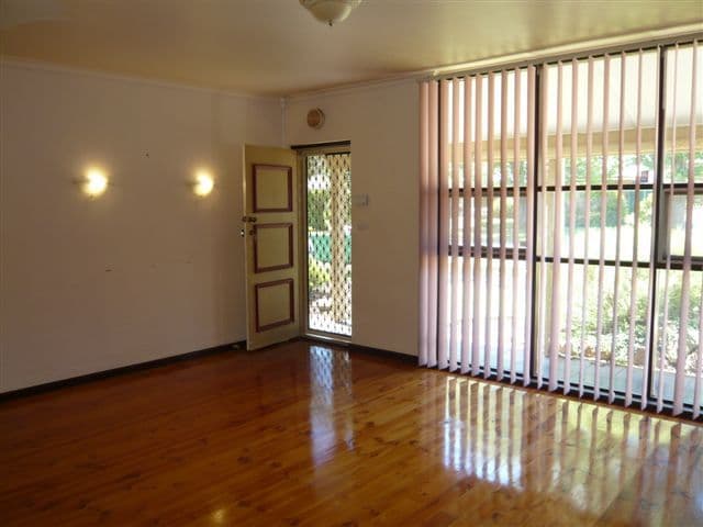 12 Tamala Court, GILLES PLAINS SA 5086, Gilles Plains - Thumbnail 2