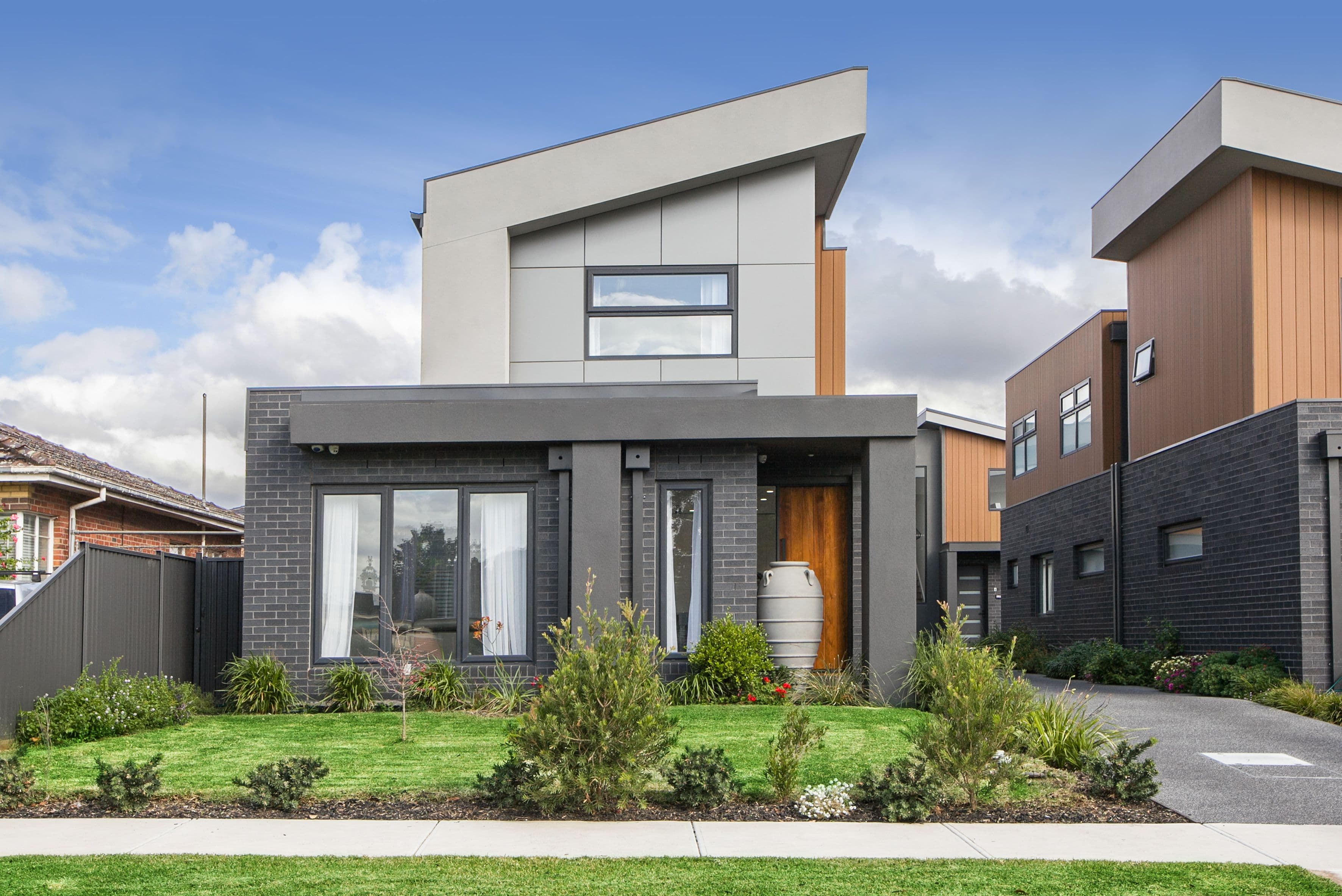 105 Barton Street, Reservoir VIC 3073, Reservoir - Image 1