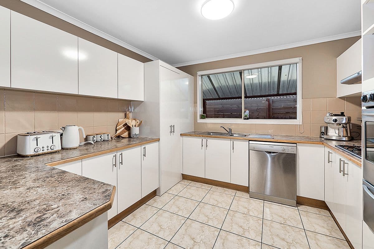5 Geebung Road, Cranbourne West VIC 3977, Cranbourne West - Thumbnail 5