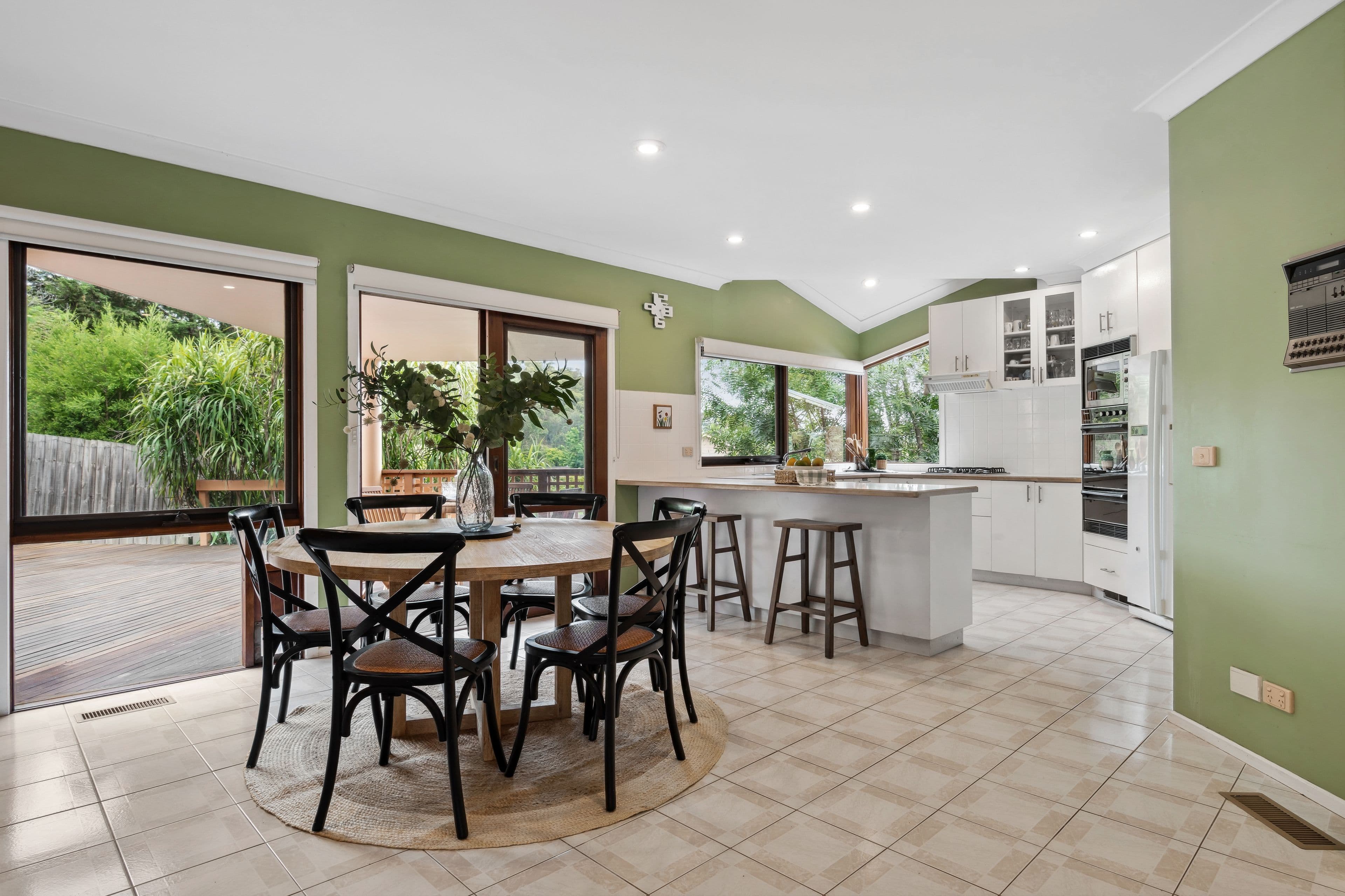 7 Neuparth Road, Croydon North VIC 3136, Croydon North - Thumbnail 5