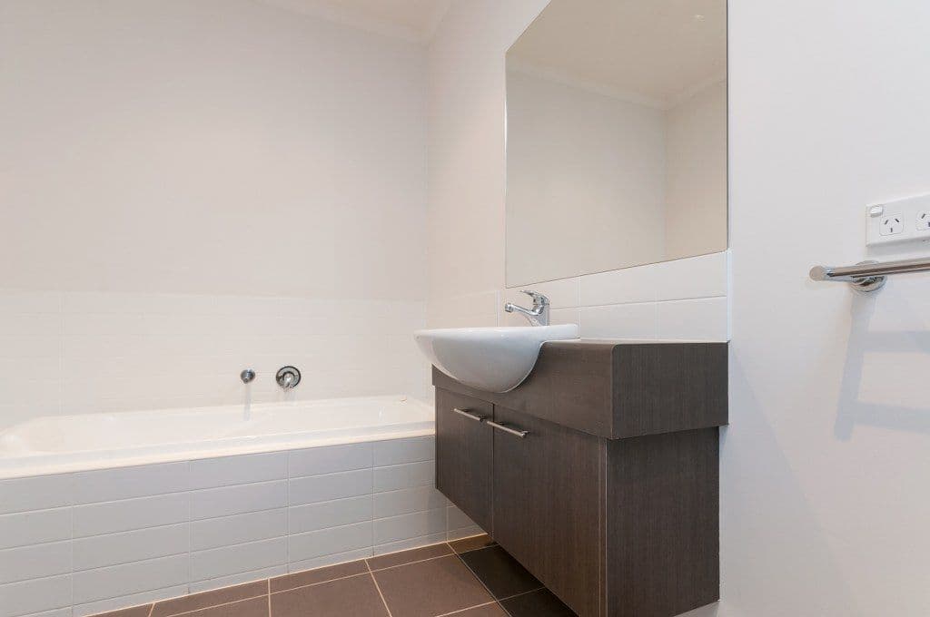 43 Kinglake Crescent, CRAIGIEBURN VIC 3064, Craigieburn - Thumbnail 6