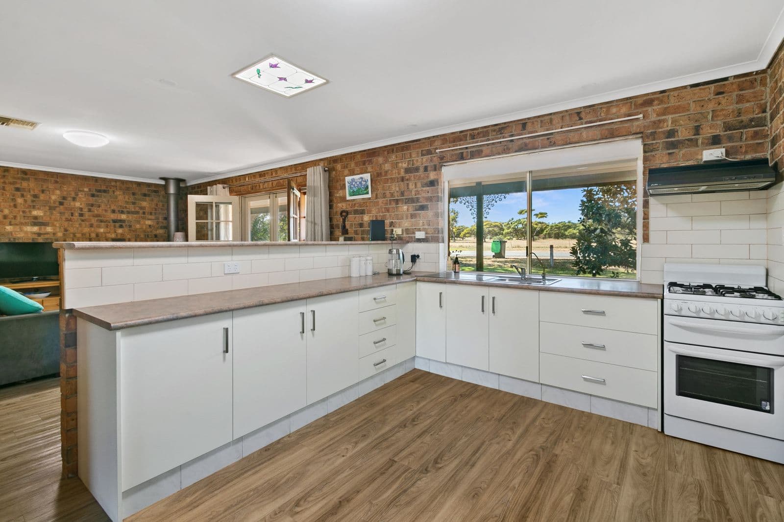6 Kitto Road, Moonta Bay SA 5558, Moonta Bay - Thumbnail 4
