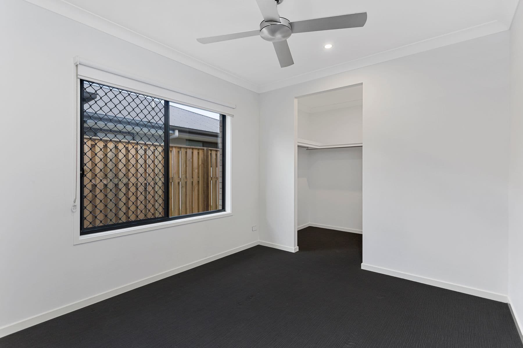 4 Fleming Street, Logan Reserve QLD 4133, Logan Reserve - Thumbnail 4