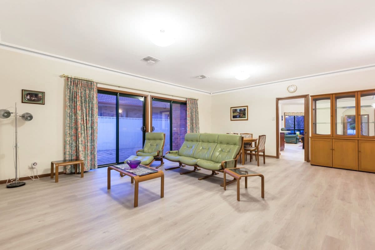 22 Jordan Street, Valley View SA 5093, Valley View - Thumbnail 2