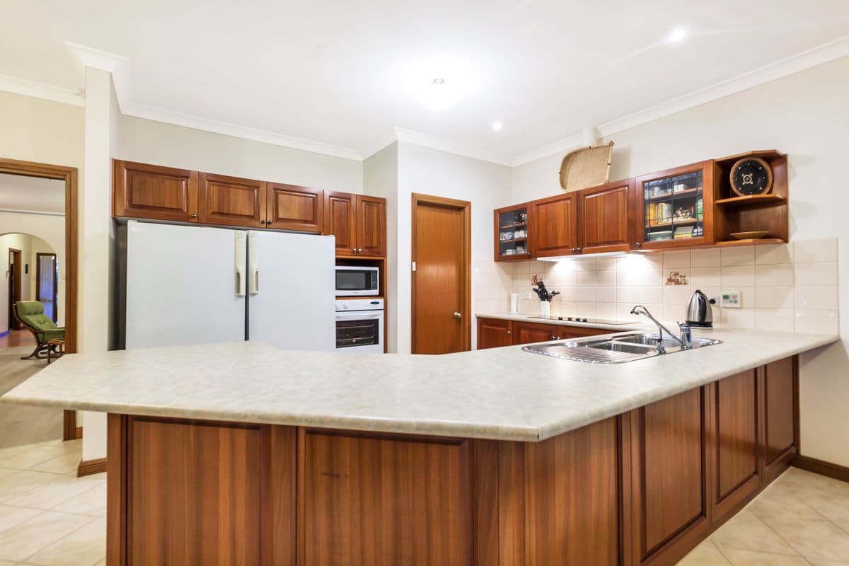 22 Jordan Street, Valley View SA 5093, Valley View - Thumbnail 6