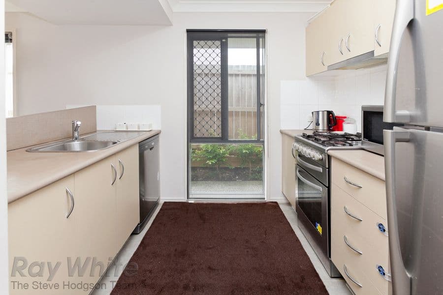 10 Mirage Avenue, SPRINGFIELD LAKES QLD 4300, Springfield Lakes - Thumbnail 2