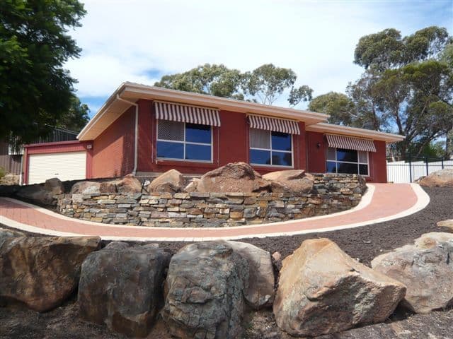 9 Kiekebusch Road, GULFVIEW HEIGHTS SA 5096, Gulfview Heights - Image 1