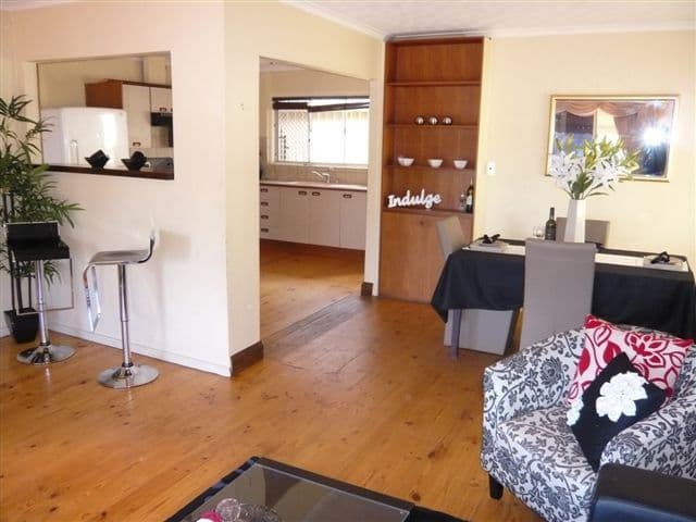 9 Kiekebusch Road, GULFVIEW HEIGHTS SA 5096, Gulfview Heights - Thumbnail 4